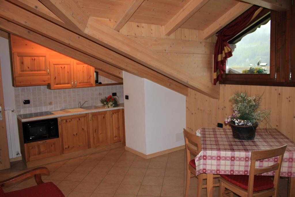 Chalet Alberti Bormio Exterior photo