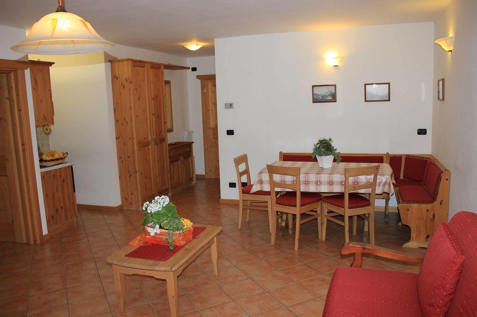 Chalet Alberti Bormio Exterior photo