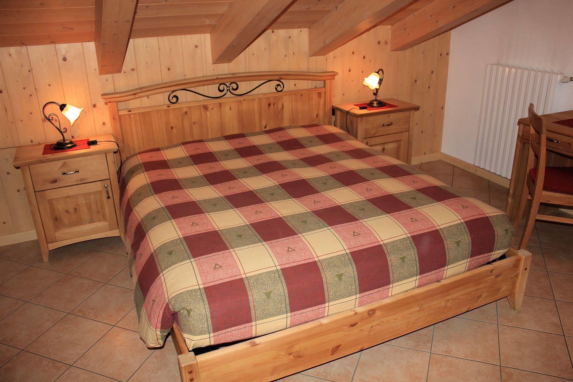 Chalet Alberti Bormio Exterior photo
